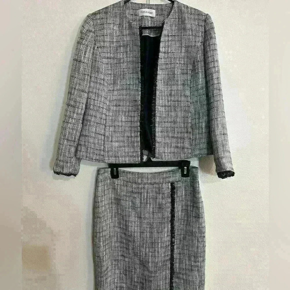 Calvin Klein Other - Calvin Klein Suit Set